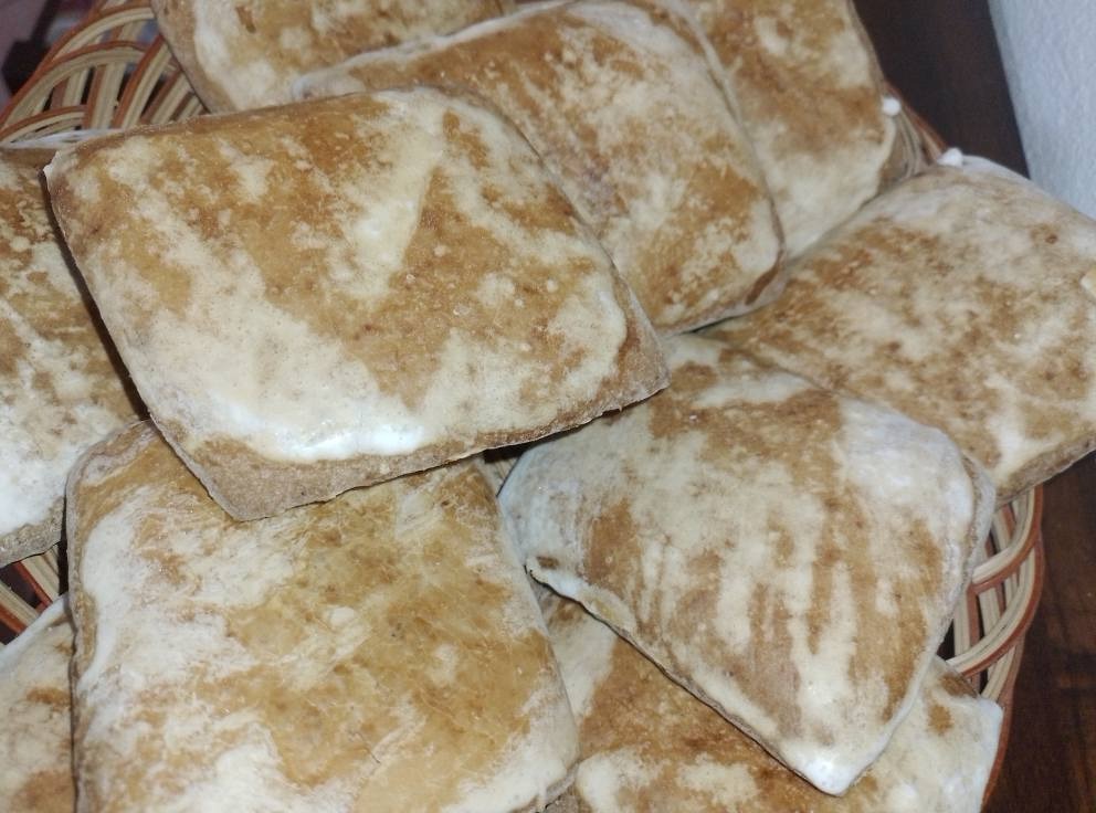 I mustaccioli di Oristano, le buoni coccole dolci campidanesi.