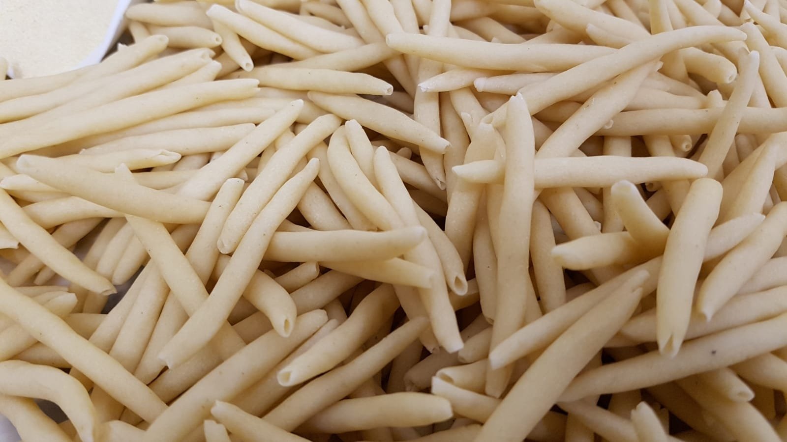 Maccarrones de Bùsa: la Pasta Artigianale della Sardegna