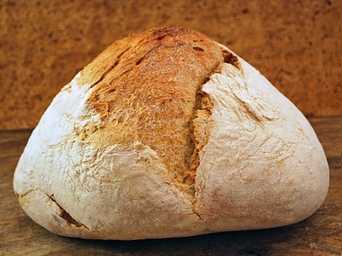 Pane Civraxiu: Il Re dei Pani Sardi tra Tradizione e Sapori Autentici