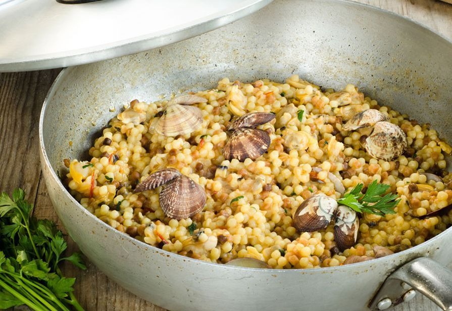 Pentole Bollenti: Zuppe e Minestre Sarde che Scaldano l’Inverno