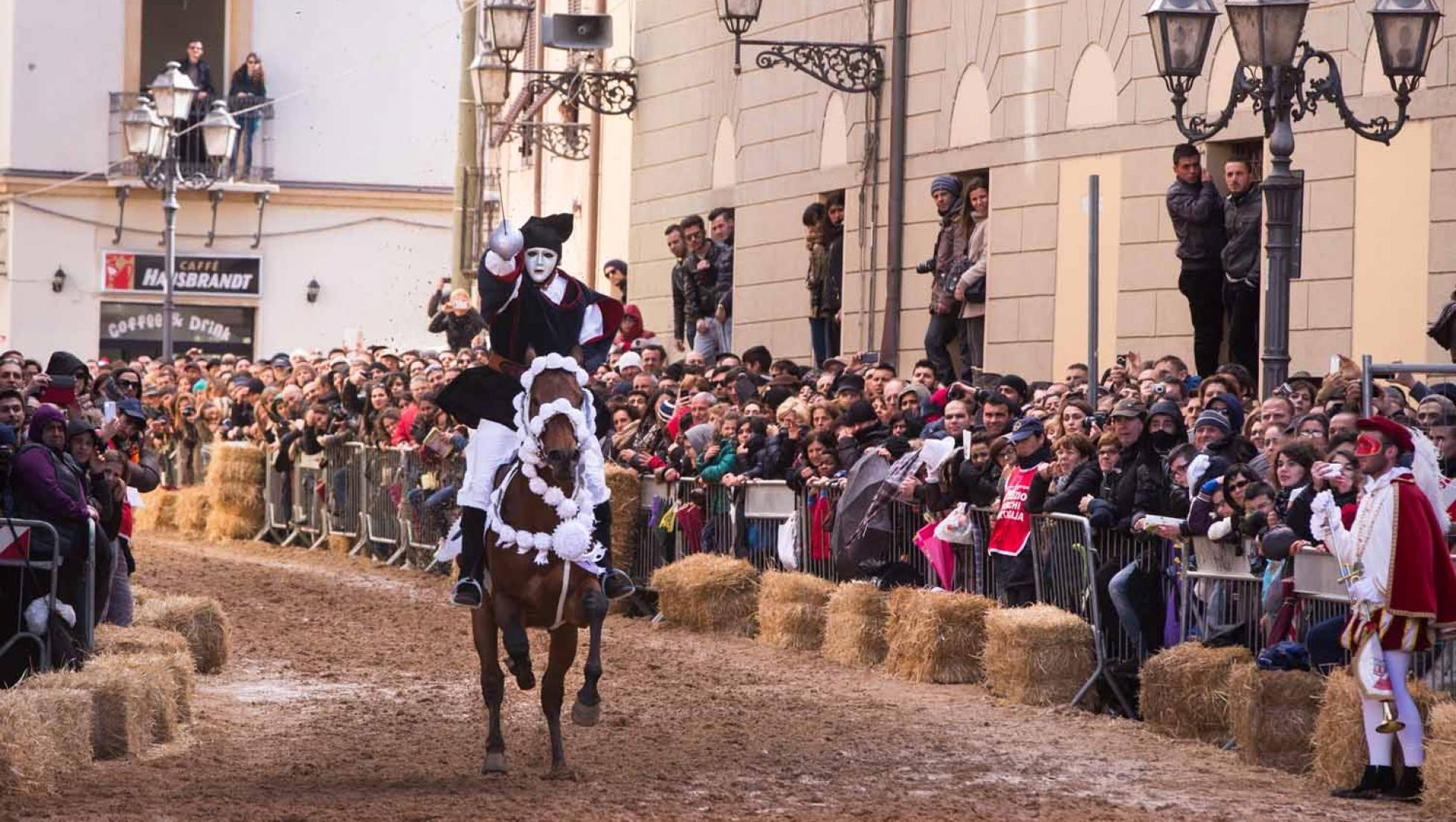 Sartiglia e Carnevale di Oristano: tutto quello che c’è da sapere sulla corsa alla stella