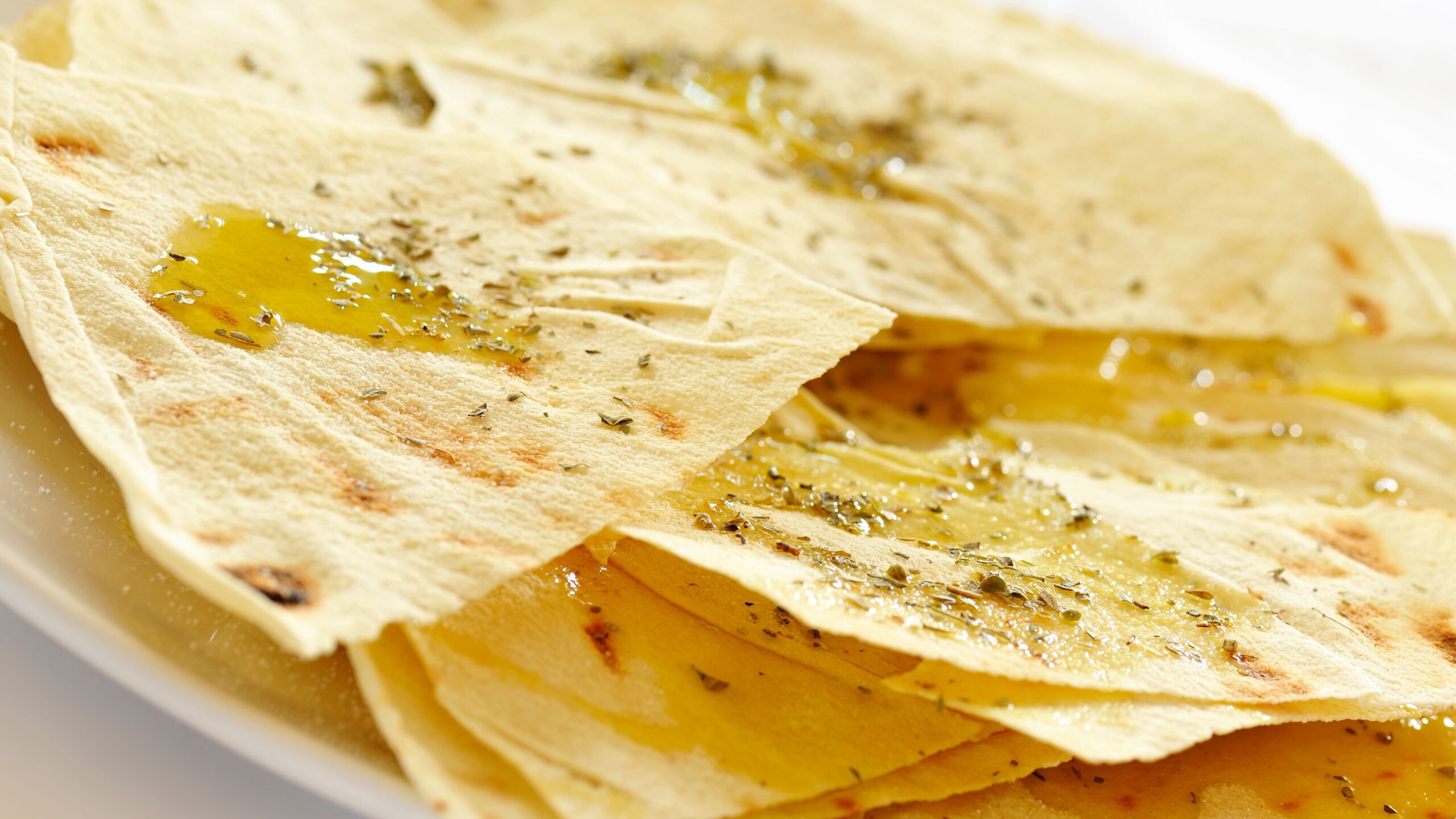 Il Pane Carasau e gli Altri Pani: Un Viaggio tra i Forni a Legna della Sardegna